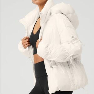alo stunner puffer jacket